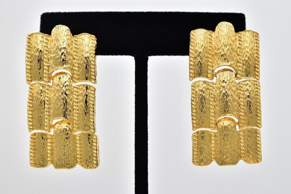 Vintage NOS Gold Chain Geometric Link Dangle Earrings Textured Pierced 80s 90s